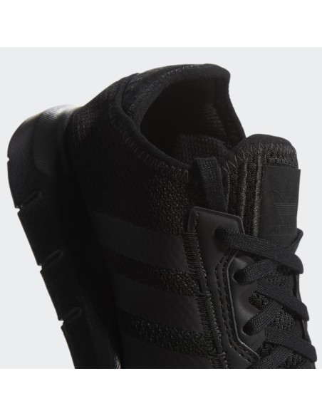Adidas Originals Swift Run Black/Black FY2153