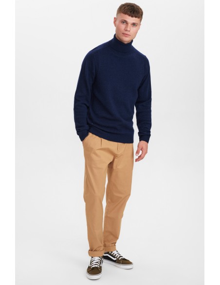 Anerkjendt Aksimon Lambswool Roll Neck Knit in Sky Captain - 900355