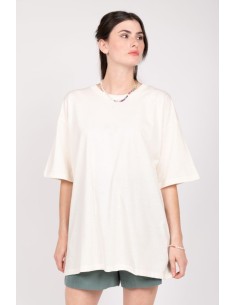 24 COLOURS Oversized T-shirt in White - 11730c