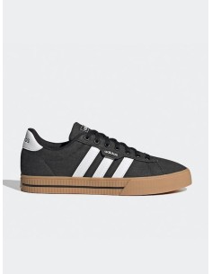 Adidas Daily 3.0 in  Core Black / Cloud White / Gum - HP6032