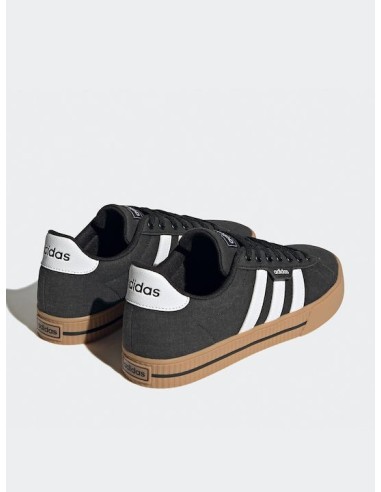 Adidas Daily 3.0 in  Core Black / Cloud White / Gum - HP6032