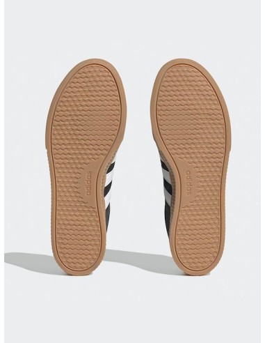 Adidas Daily 3.0 in  Core Black / Cloud White / Gum - HP6032