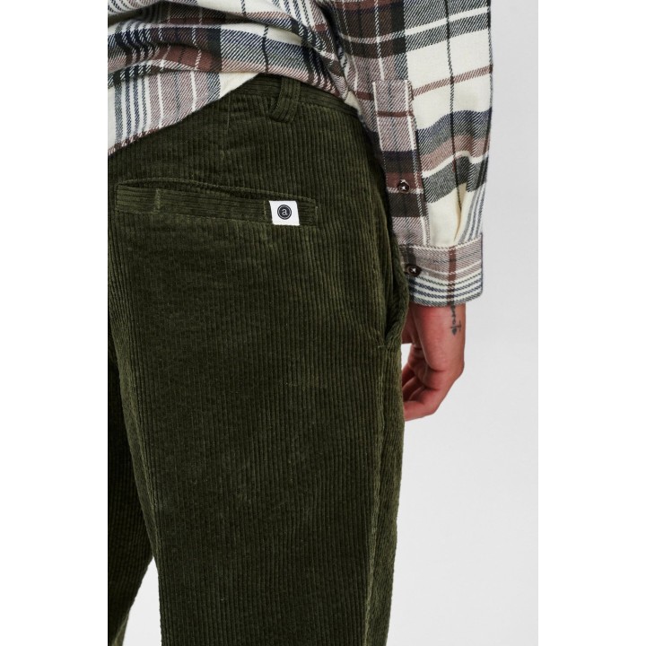 Anerkjendt Akjames Corduroy Pants in Forest Night - 900877-green