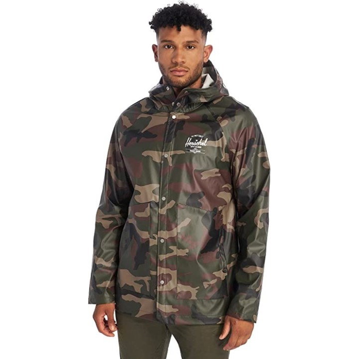 HERSCHEL MEN'S RAINWEAR CLASSIC /  WOODLAND CAMO/BLACK -50001-000312