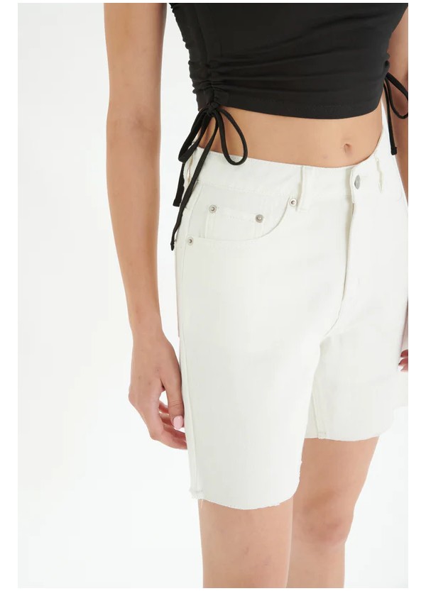 24COLOURS White Denim Shorts - 80360a