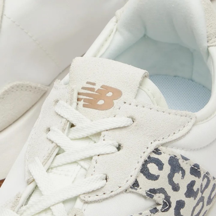 New Balance 327 Classics Γυναικεία Παπούτσια - WS327PJ