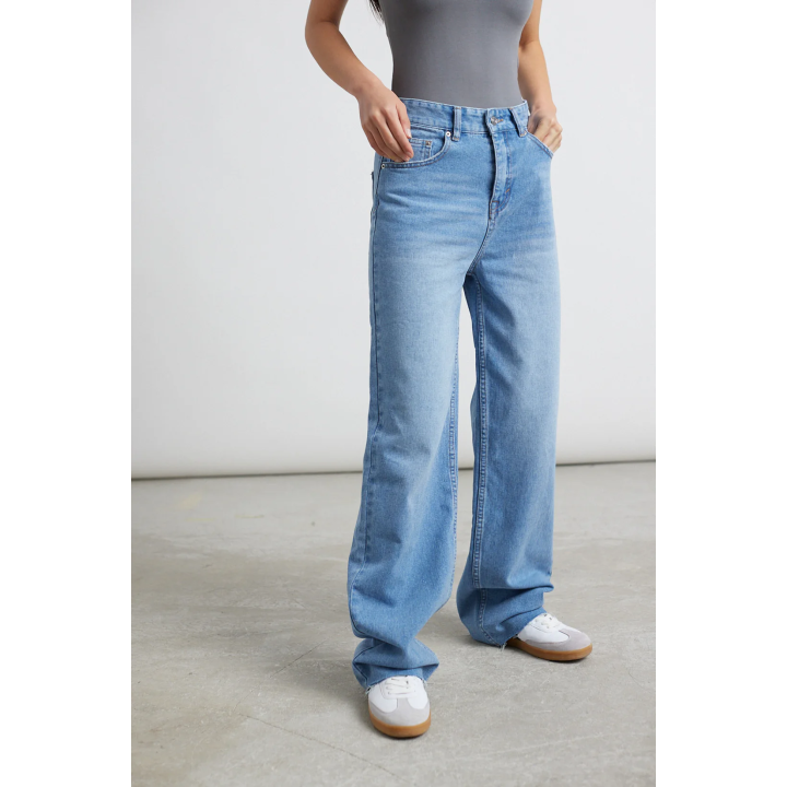 24 COLOURS Light Blue Denim Pants - 80370