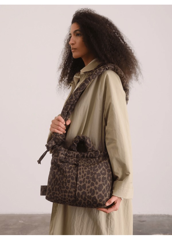 Olend Compact Ona Soft Bag Leopard - com-leo