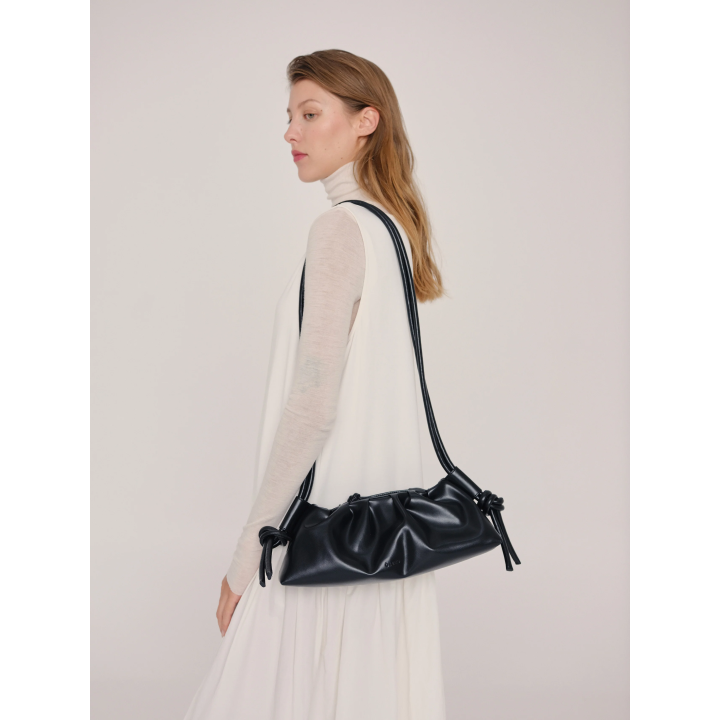 Olend Dumpling Bag Black - dum-bla